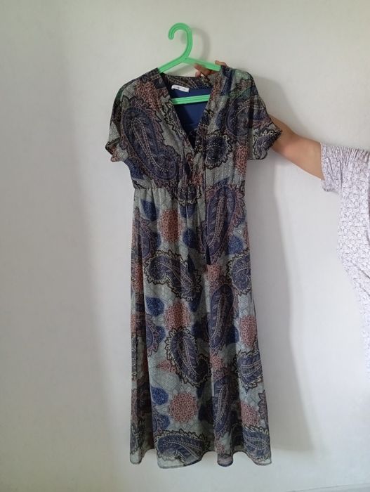 Платья разные продам