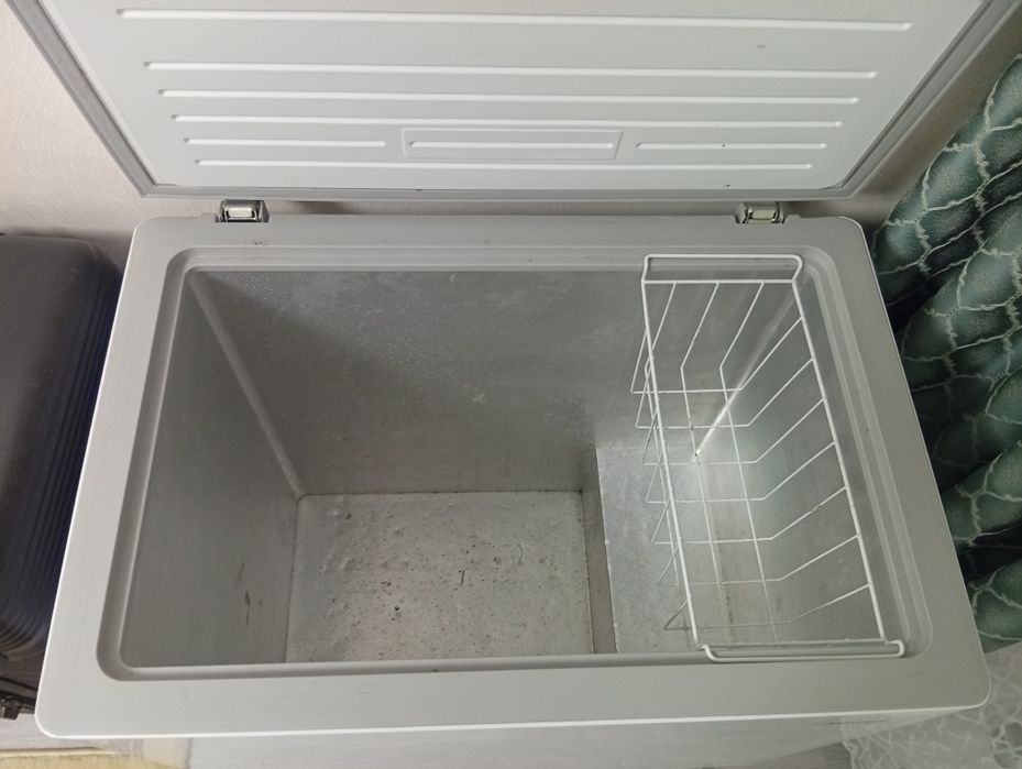 Морозильник в не исправном состоянии