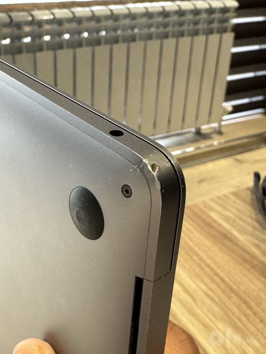 Macbook air m1 в хорошем состоянии