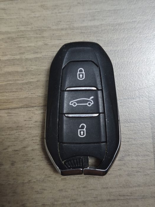Ключ от Пежо Peugeot