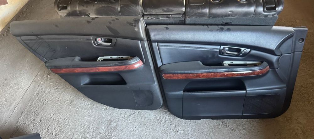 Салон на lexus rx 330