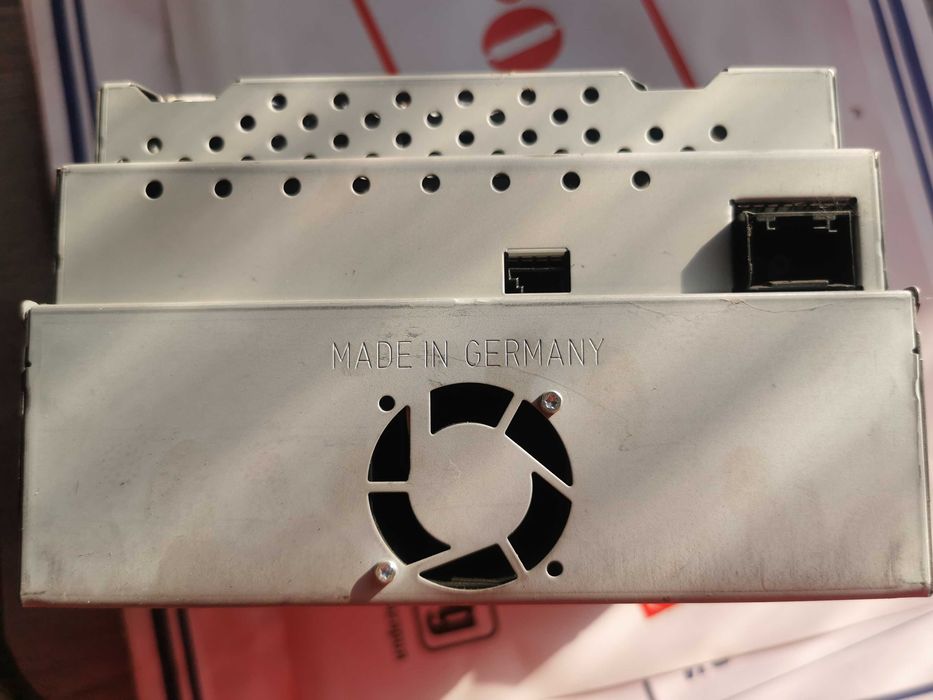 Мултимедия за Мерцедес Е класа