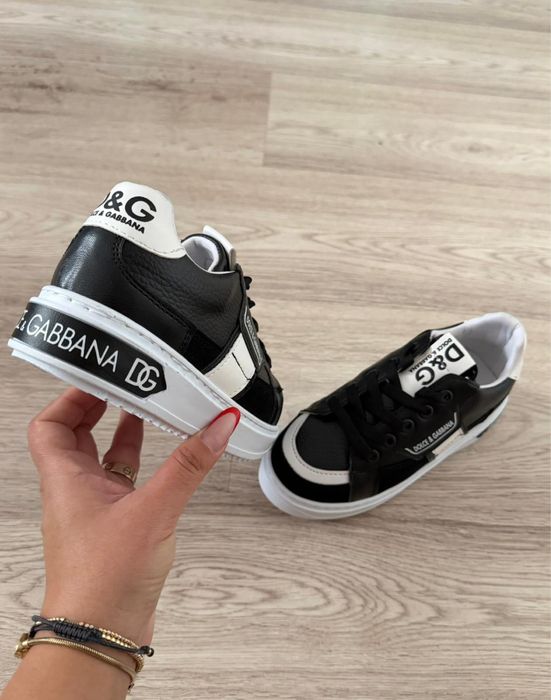 Adidasi pentru copiii