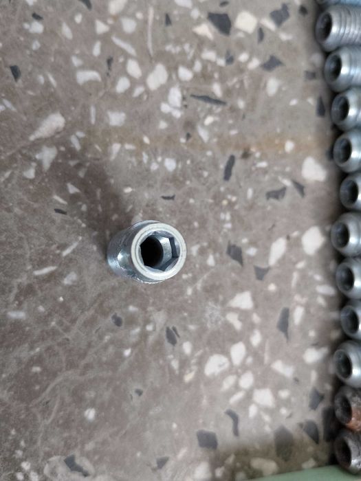 Винтове - крепежни елементи