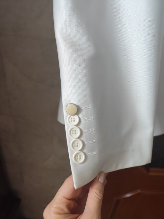 Продам свадебный костюм