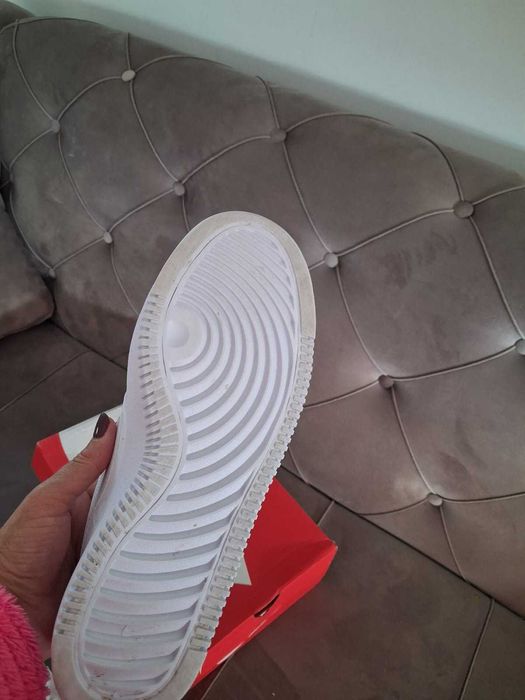 Tenişi Nike Pantofi de damă Court Vision Alta Triple White DM0113-100