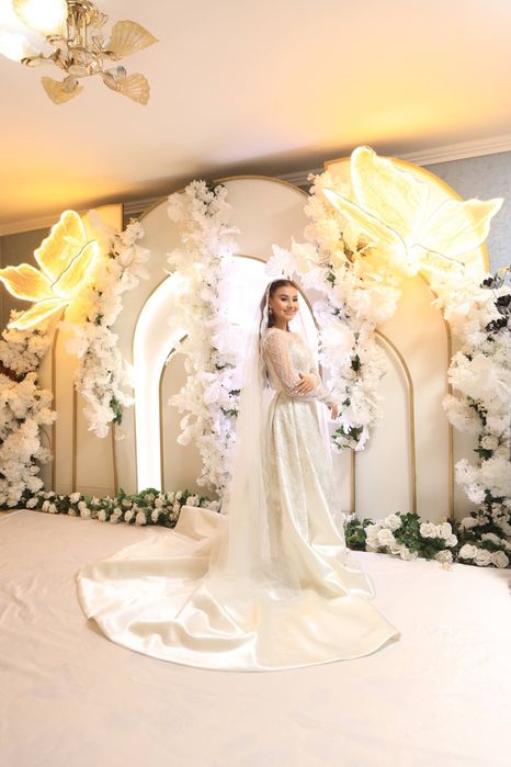 Свадебная платье