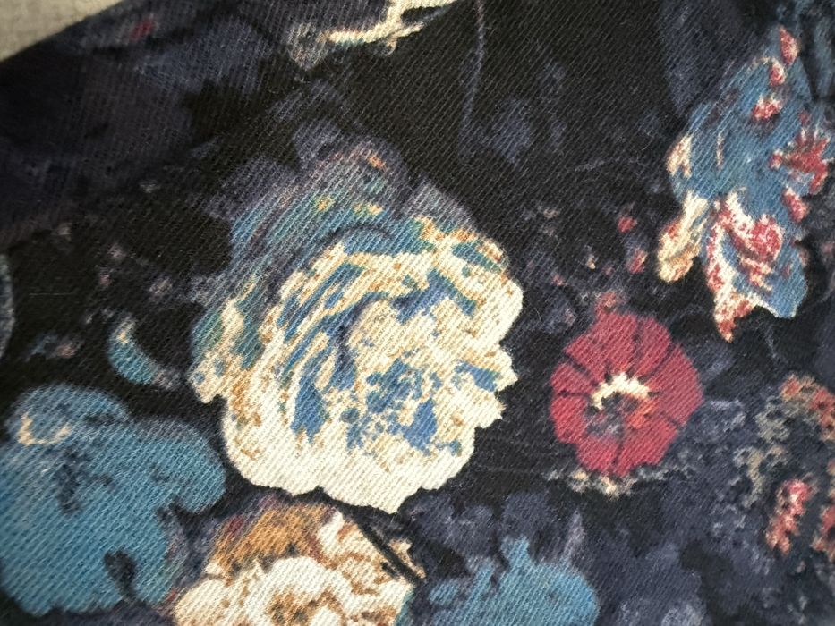 Платье женское, плотная ткань, размер 42.