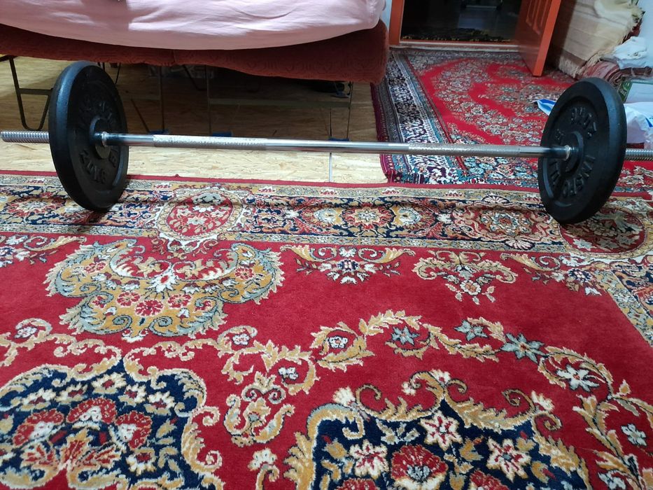 Bara fitness cu discuri greutate totală 50 kg