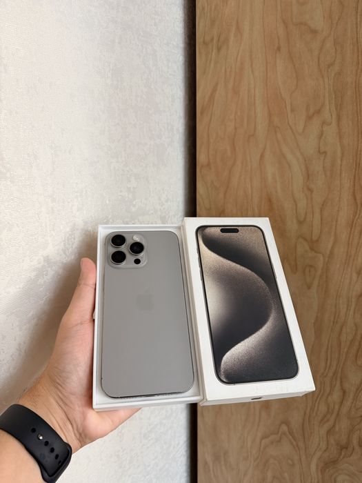 iPhone 15 Pro Max 256Gb - В отличном состоянии