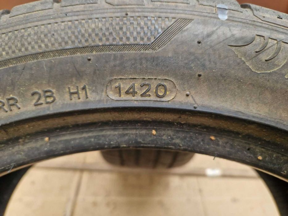 2 Hankook R17 225/45
летни гуми
DOT1420