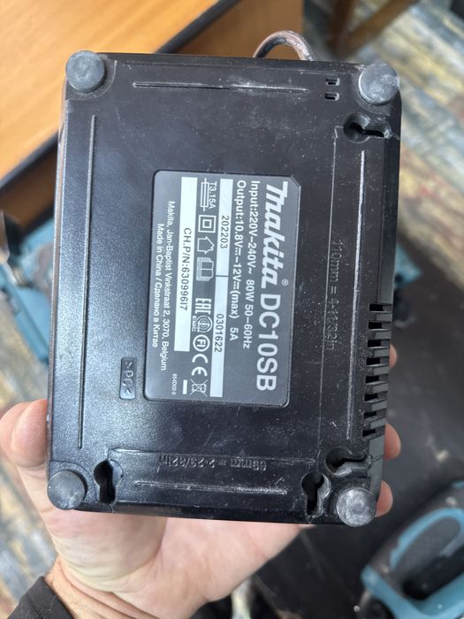 Multifunctional si Pendular Makita