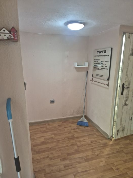 Дава се под наем Магазин в Варна, Спортна зала - 12 кв.м за 163.2 € - Снимка #5