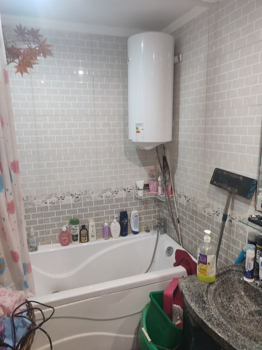 Продам трешку на 5микрорайоне