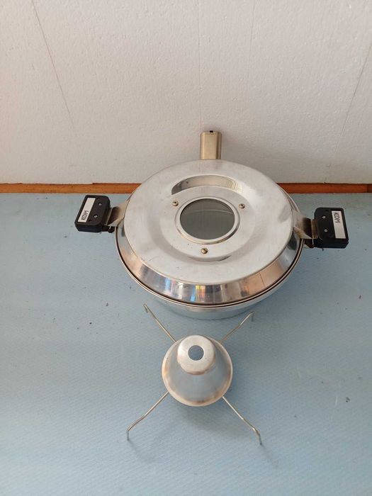 Електрически тенджери,българскиНови и втора от соца.