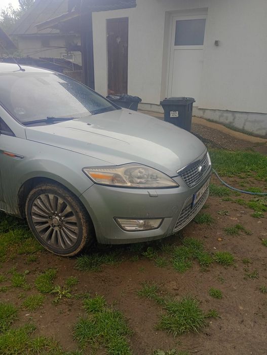 Vînd Ford Mondeo dîn 2009 motor 2.0 diesel 140cp îmatriculat ,acte în regulă