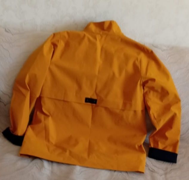 Куртка плащовка,