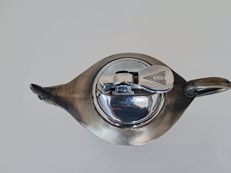 Bricheta in forma de Lampa lui Aladdin