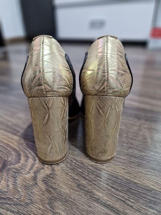 Pantofi piele naturala