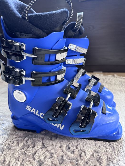 Продаю детские лыжные ботинки