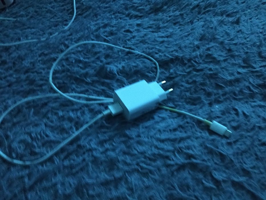 Зарядка для телефона быстрая