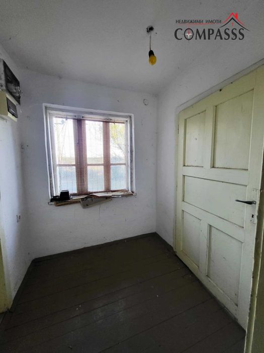 с. Изворово, Общ. Ген. Тошево, къща с двор – 17000евро!