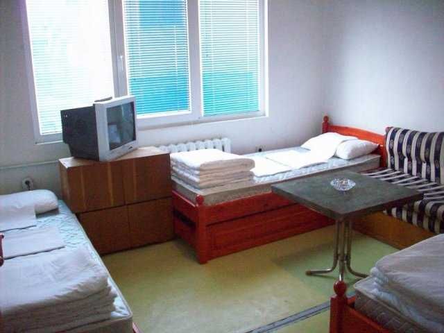 Стаи на СЕДМИЦа - от 175 лв на МЕСЕЦ - от 390 лв Стаи за един човек