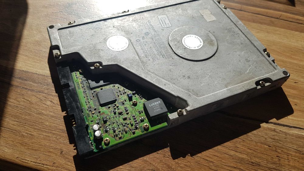 Hard disk Quantum Bigfot 5.25 inch 2.1GB IDE / ATA