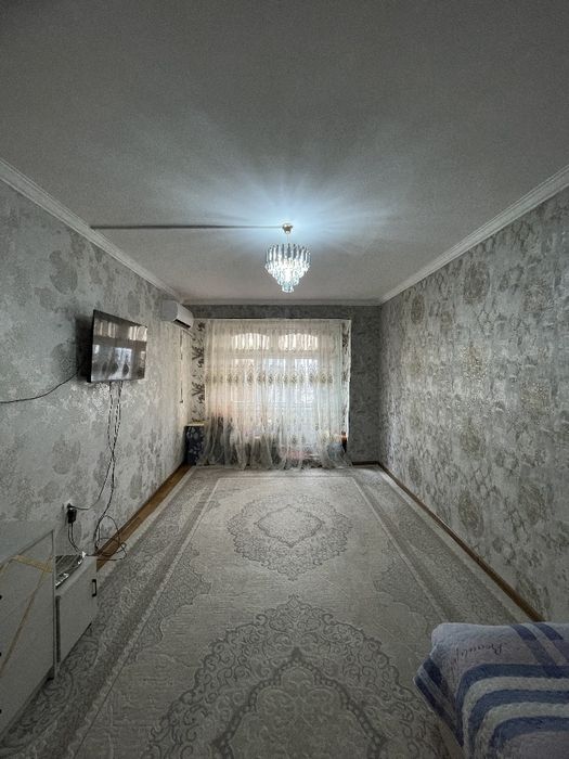 СРОЧНО. Келишилади Яккасарой Кушбегида квартира сотилади теппасид