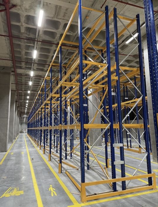 Rafturi metalice depozitare paleti