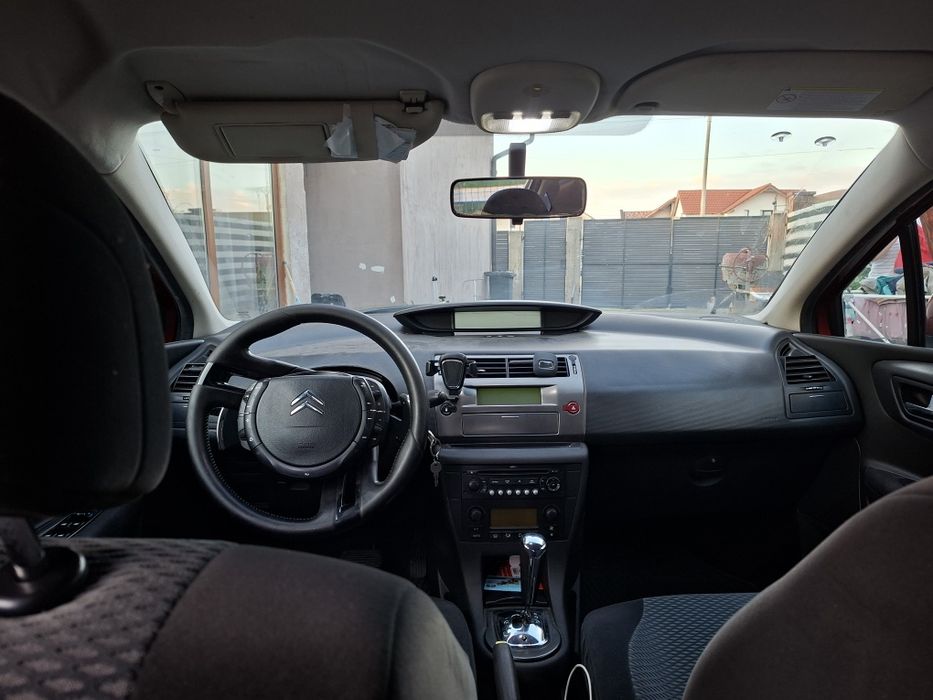 Vând Citroën C4 1.6 HDi (2009) Facelift – Mecanic excelent / Defecte optice de lac