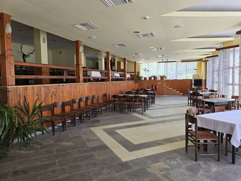 Хотелски комплекс , с. Горно Изворово, общ. Казанлък,  обл