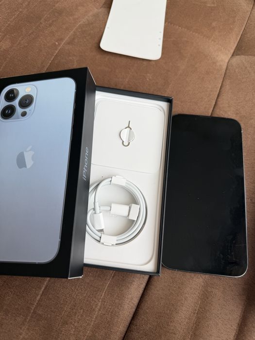 100%батерия 13 pro max iphone blue