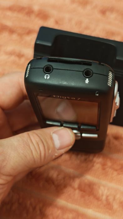 Reportofon profesional Grundig Digta 7 + stație – Made in Germany