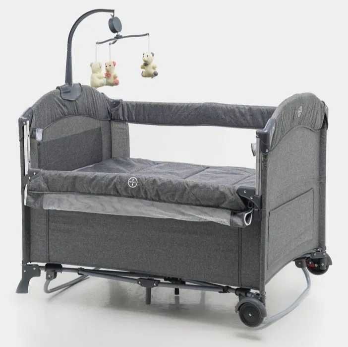 Детская кровать манеж