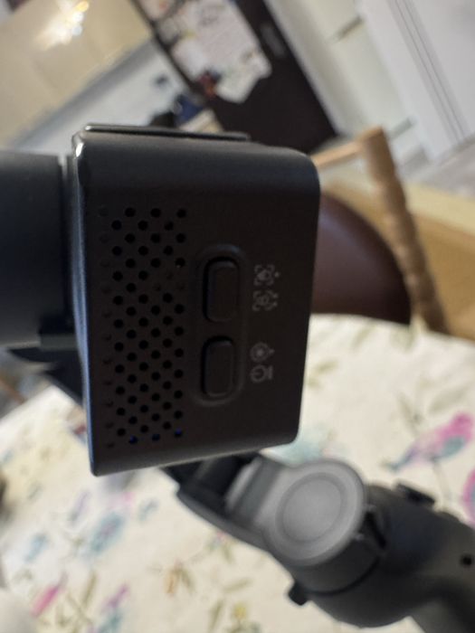 Трехосевой стабилизатор L7Bpro Plus с AI-трекингом