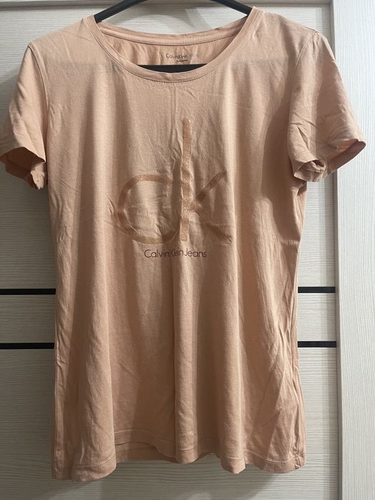 Футболка женская. Calvin Clein.