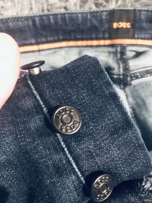 Оригинални дънки  “HUGO BOSS”