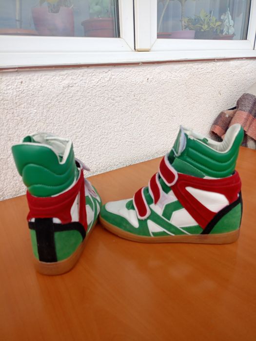 Vând ghete sport,dama, produs de calitate mărimea 38.