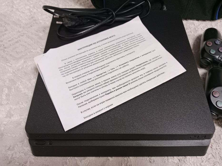 Продам Sony PS 4 slim 1tb
