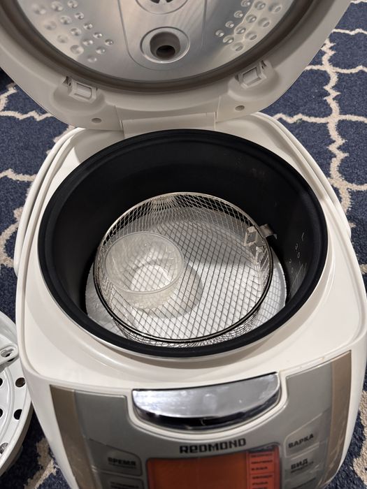 Redmond RMC-M4502