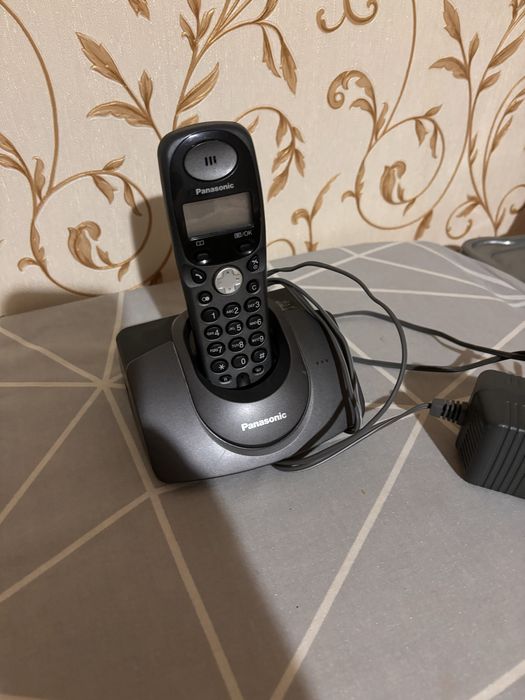 Продам домашний телефон