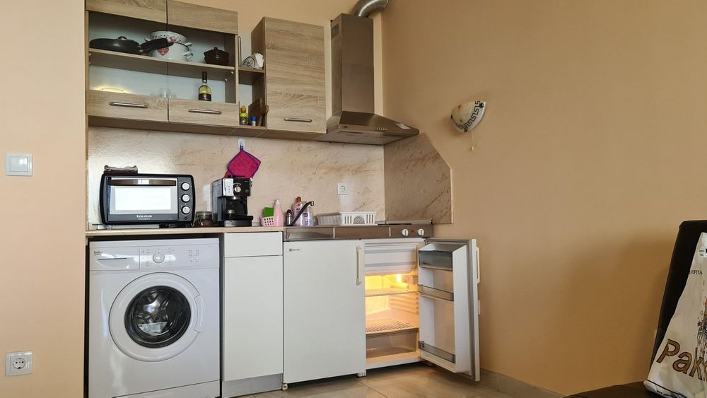 Студио до морето в Поморие