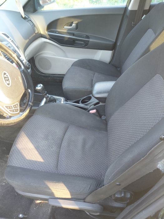 Kia ceed 2009 2.0 diesel