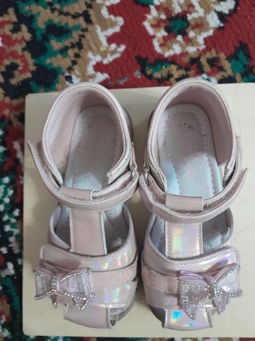 Продам детские обуви