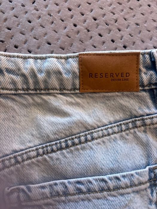 Чисто новви дънки с етикет Reserved