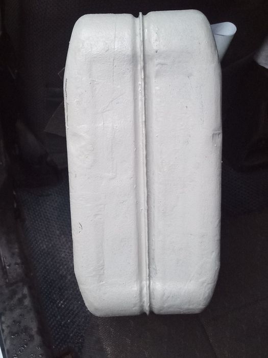 продам канистру метал. 20 л бу