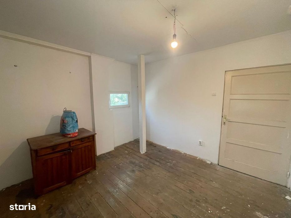 Apartament 2 camere semidecomandat, 40 mp, zona Romană/Victoriei V21