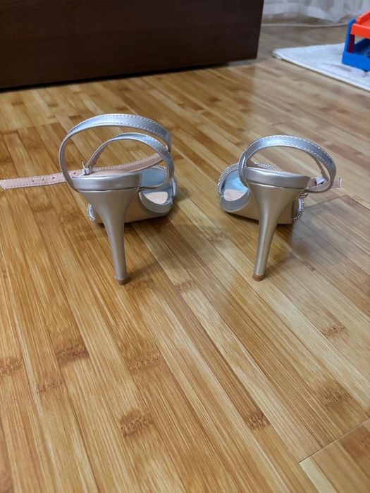 Sandale femei cu toc