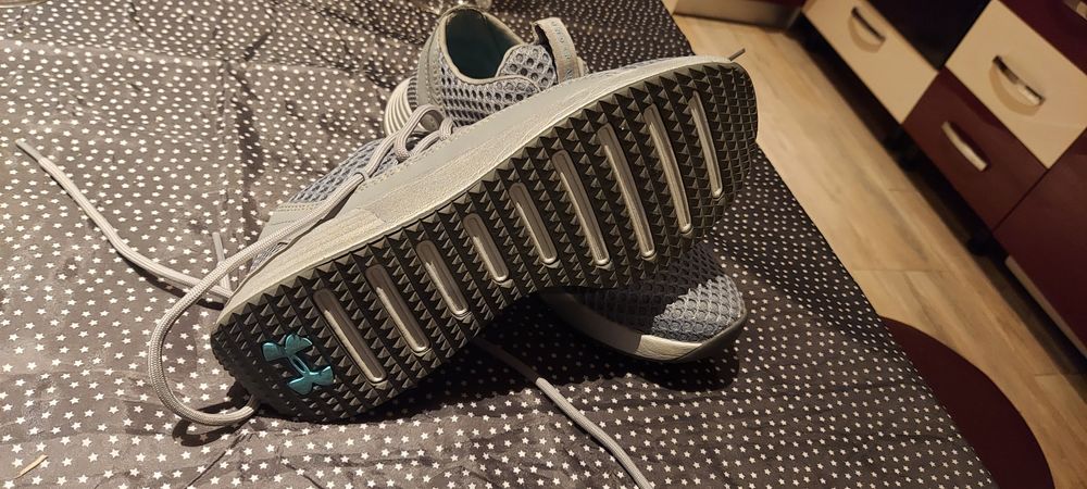 Adidas UnderArmour Marime36,5